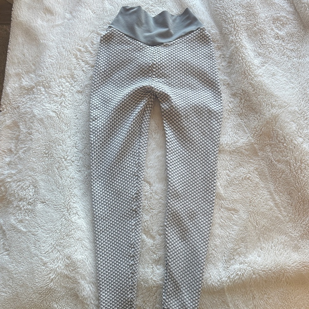 Booty scrunch tahira by kb leggings